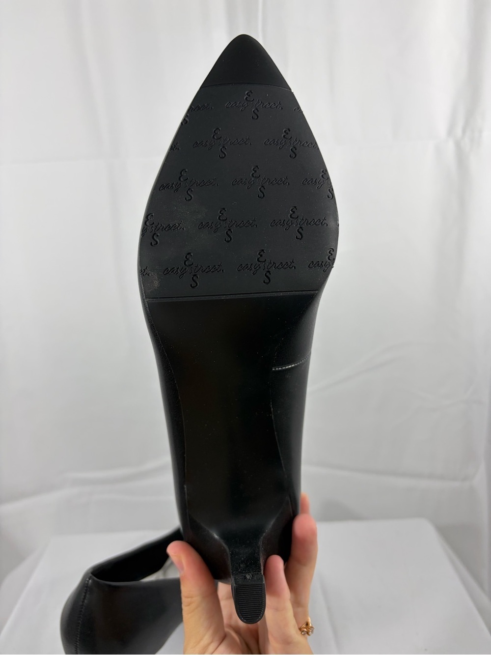 NWT Easy Street Women’s Size 9W Classic Black Pointed-Toe 2.5 Inch Heels Pumps - Picture 4 of 6
